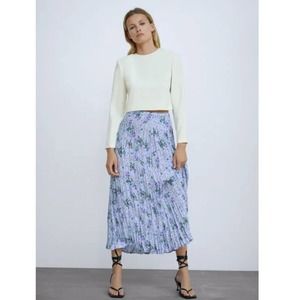 Zara Floral Skirt Size Extra Small